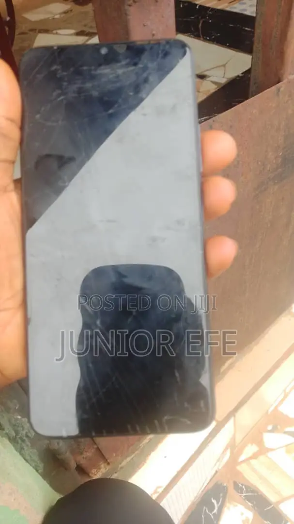 Itel A70 128 GB Silver