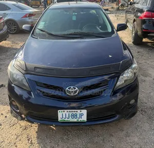 Toyota Corolla 2012 Blue