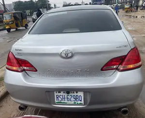 Toyota Avalon Limited Sedan FWD (3.5L 6cyl 6A) 2008 Silver