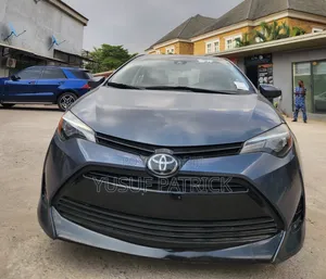 Toyota Corolla 2017 Blue