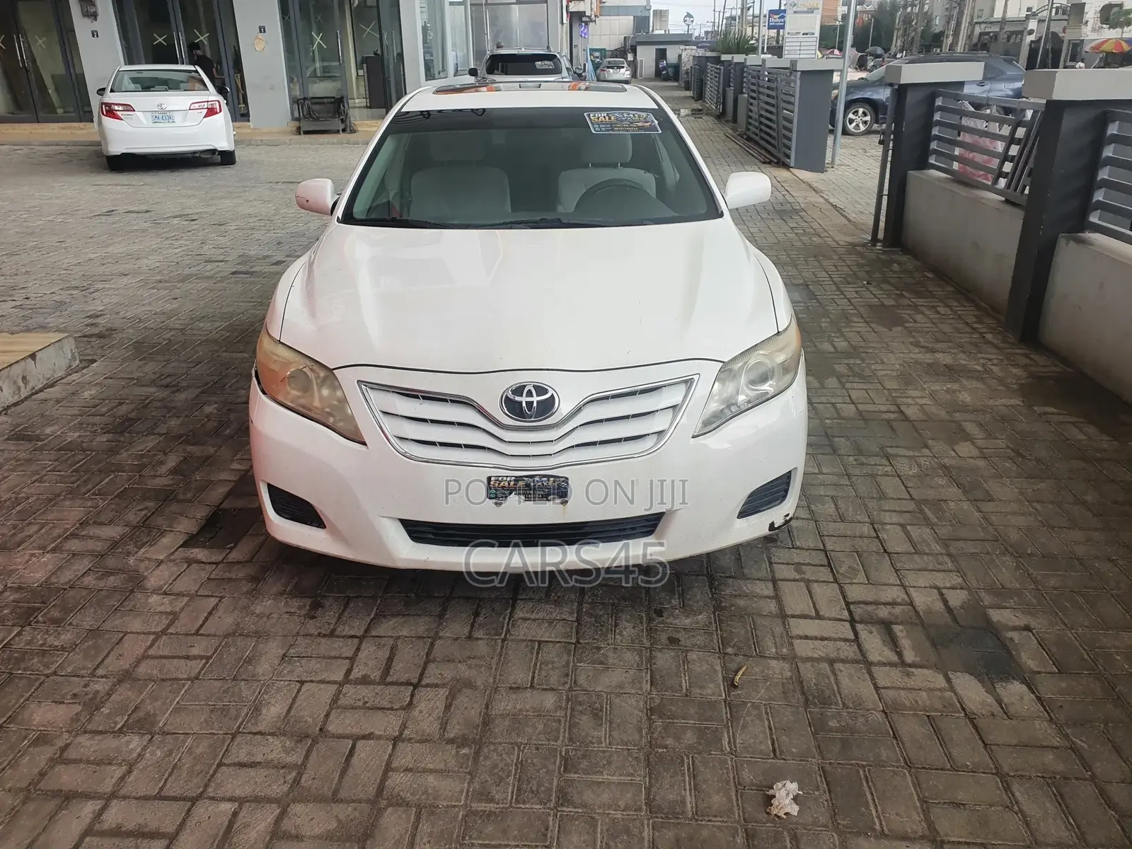 Toyota Camry 2011 White