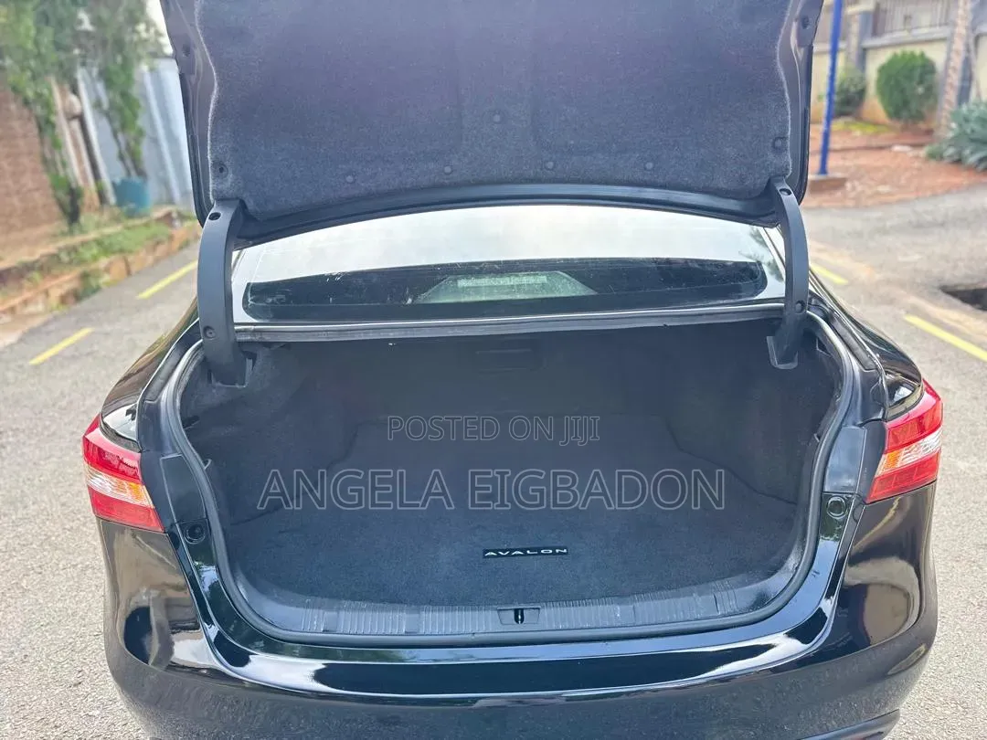 Toyota Avalon 2014 Black