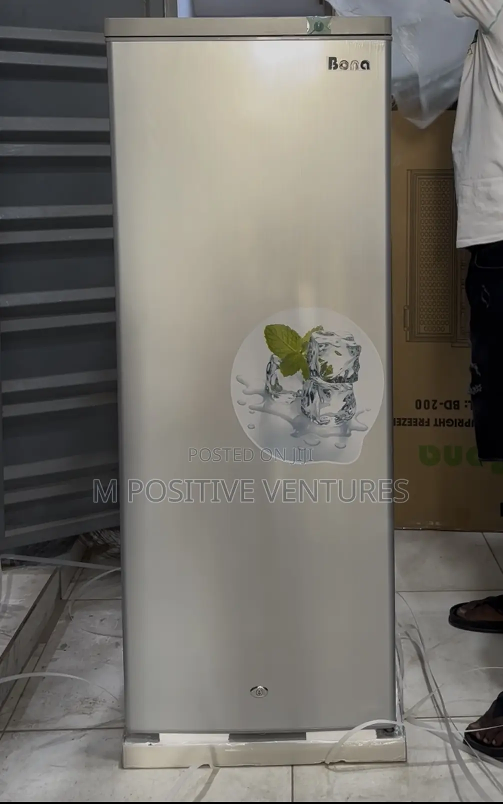 Bona Ice Block Maker