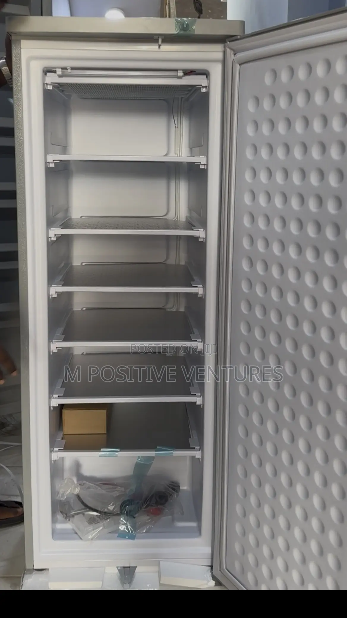 Bona Ice Block Maker