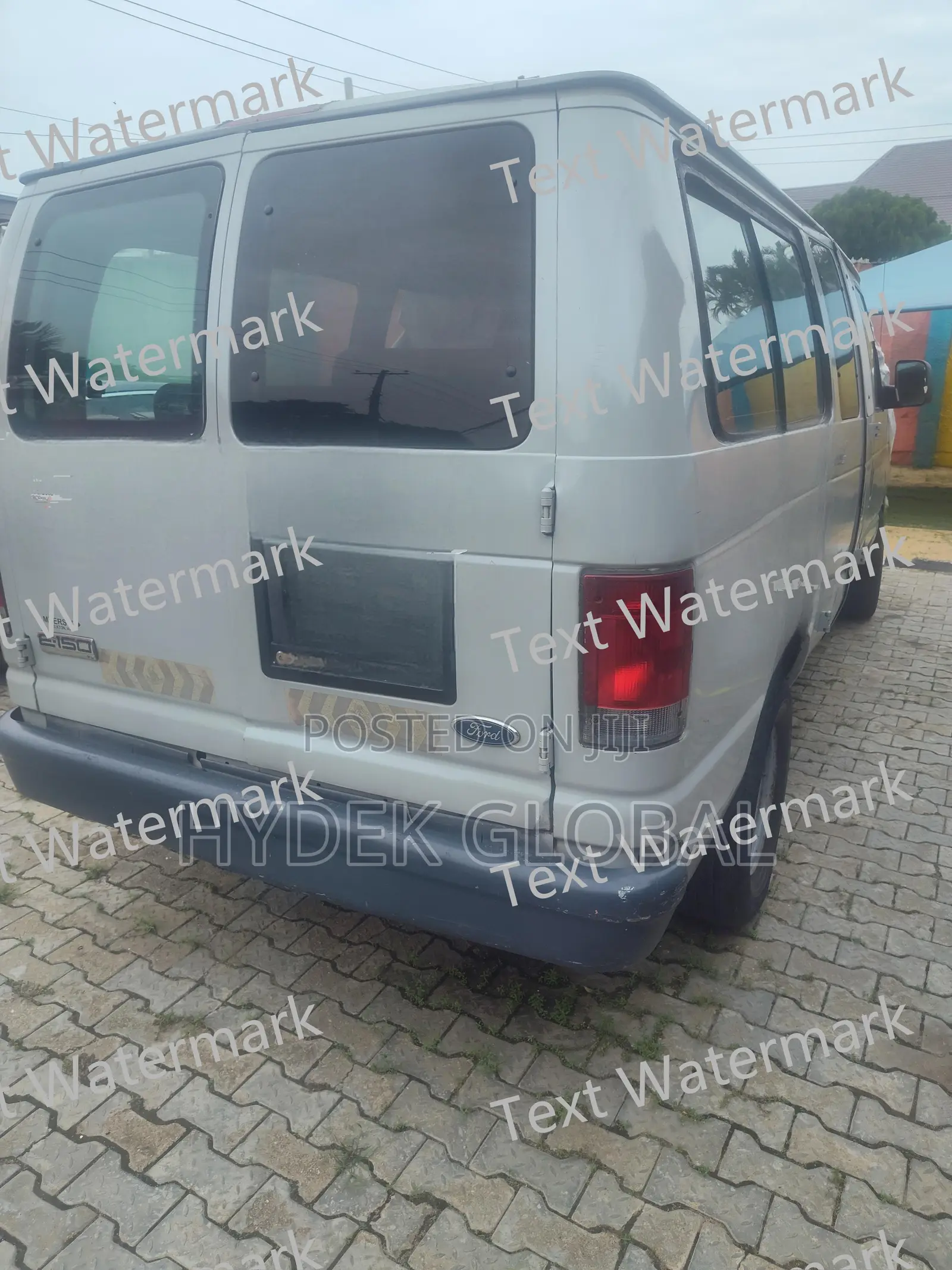 Ford E250 2008 Beige