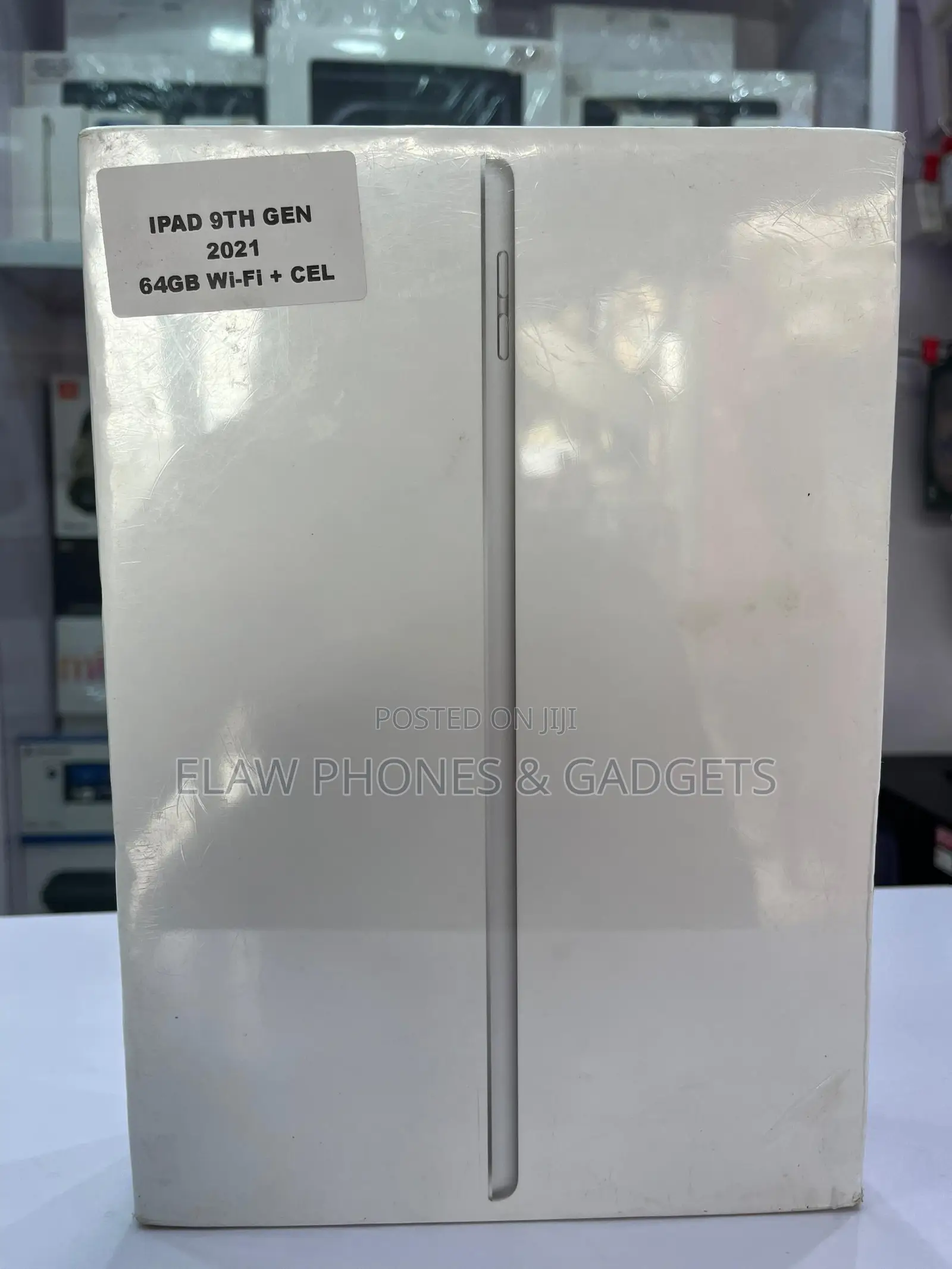 New Apple iPad 10.2 (2021) 64 GB Silver
