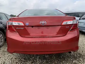 Toyota Camry LE 4dr Sedan (2.5L 4cyl 6A) 2013 Red