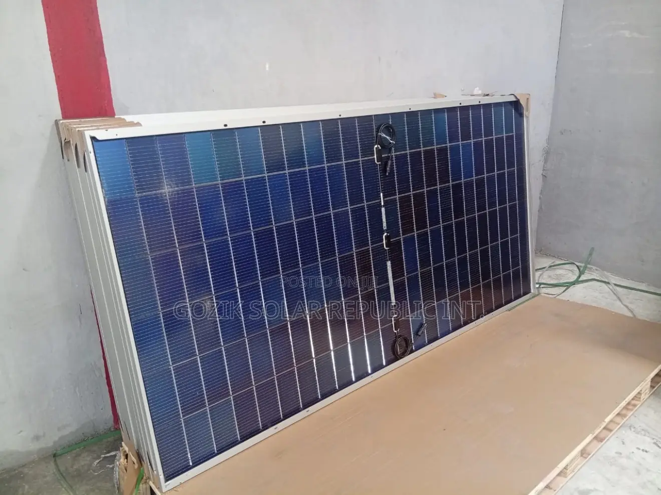 590w Jinko Solar Panel