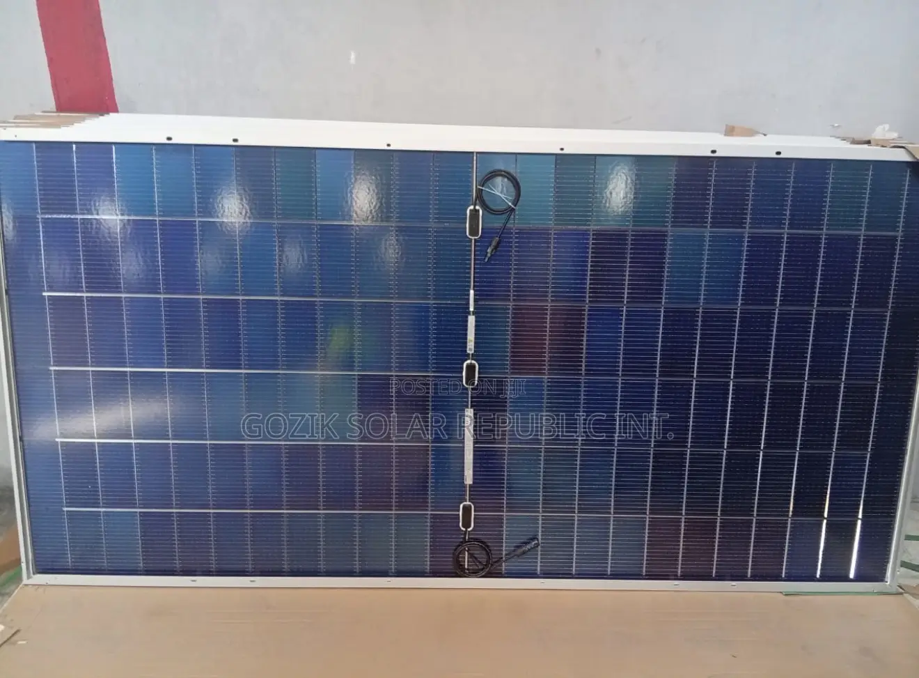 590w Jinko Solar Panel