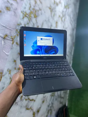 Laptop Dell Latitude 3190 4GB Intel Pentium SSD 60GB