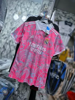 Real Madrid Official Pick Dragon Kit