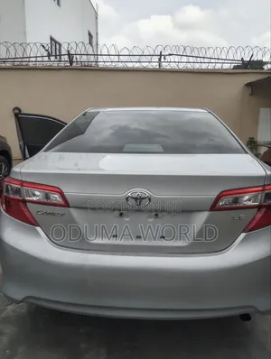 Toyota Camry 2012 Silver