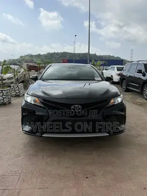 Toyota Camry SE (2.5L 4cyl 8A) 2019 Black