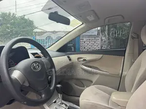 Toyota Corolla 2011 Red