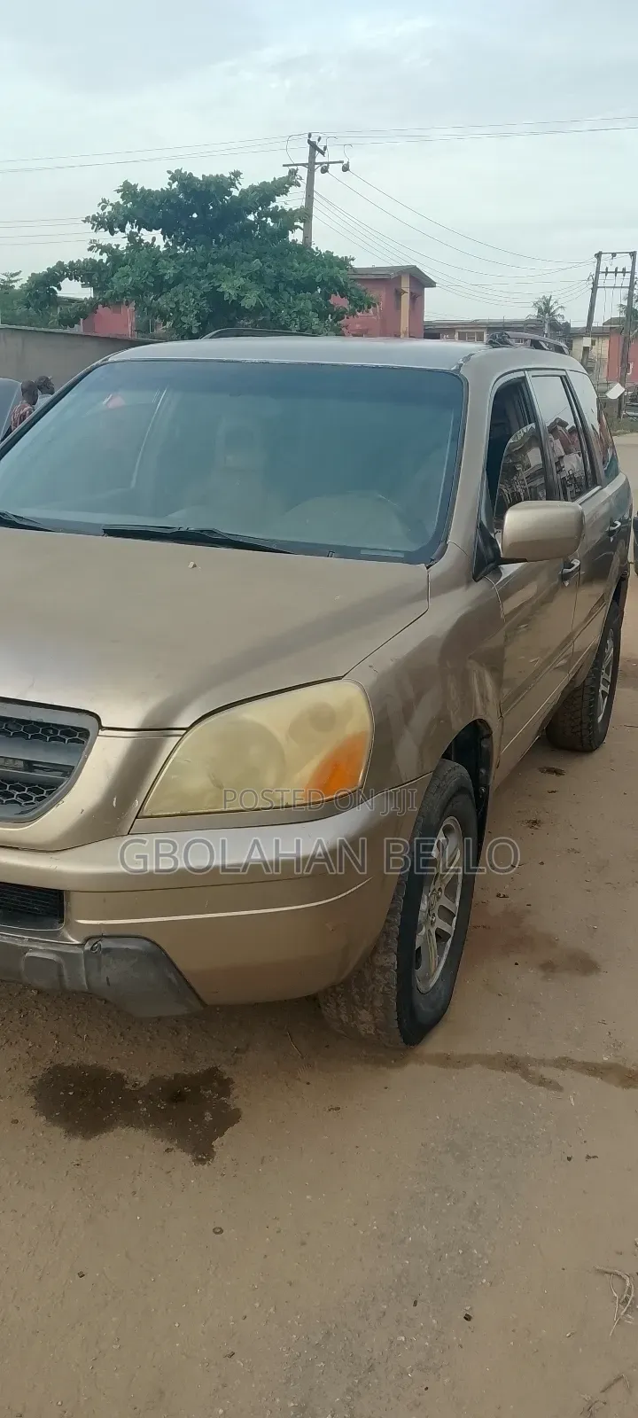 Honda Pilot 2004 Gold