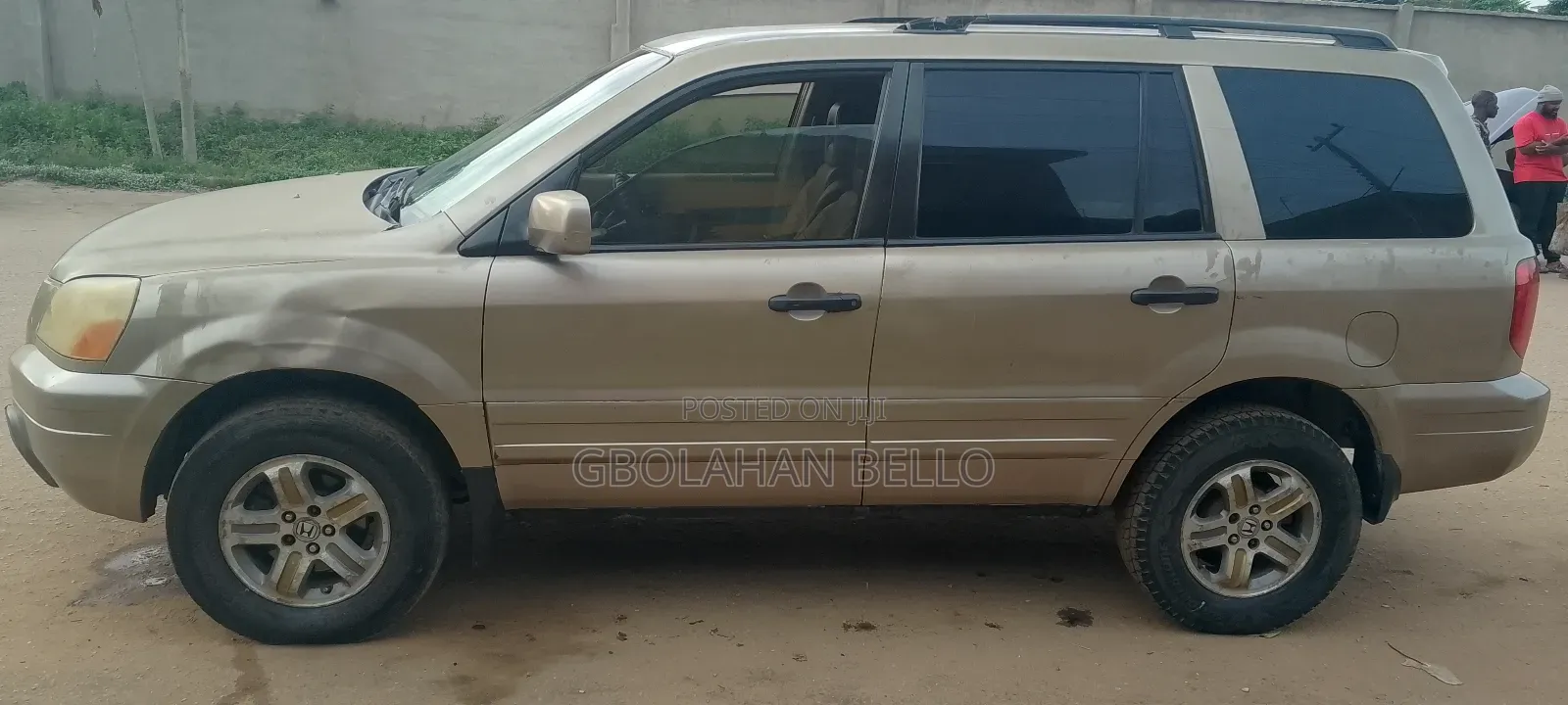 Honda Pilot 2004 Gold
