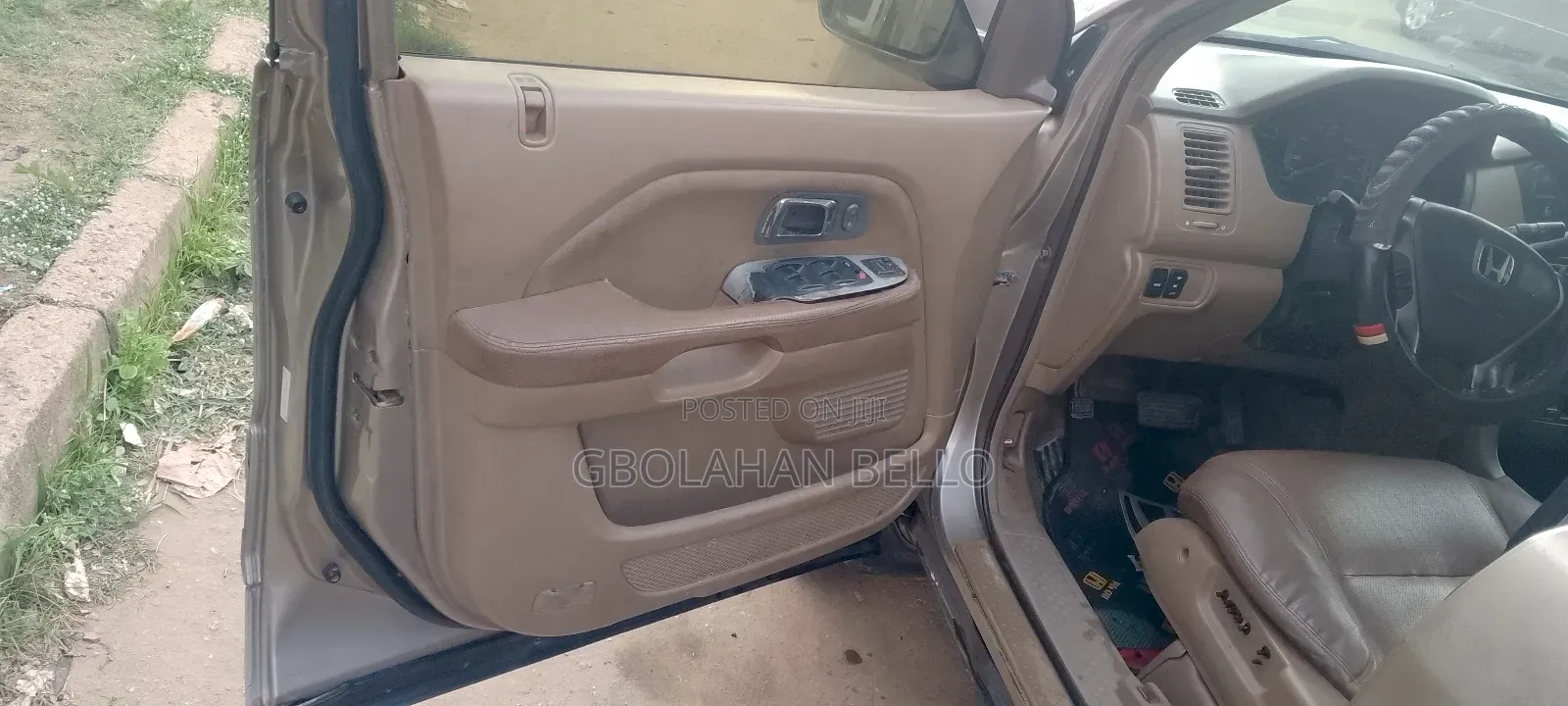 Honda Pilot 2004 Gold