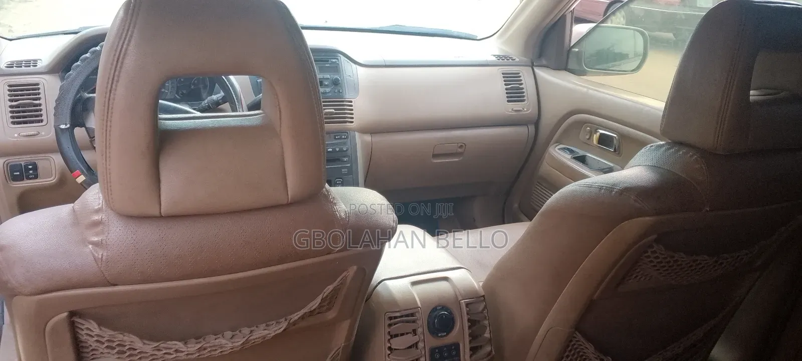 Honda Pilot 2004 Gold
