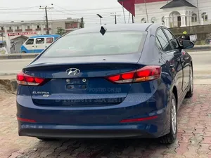 Hyundai Elantra 2017 Blue