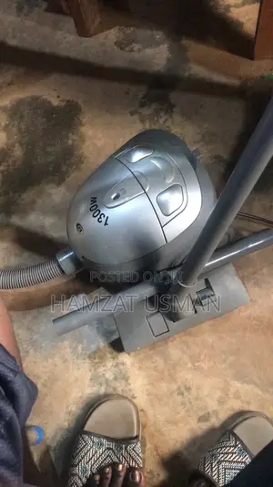 Vacuum Cleaner