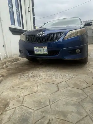 Toyota Camry SE 4dr Sedan (2.5L 4cyl 6AM) 2010 Blue