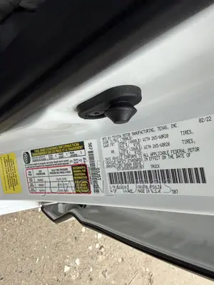 Toyota Tundra Limited 2022 White