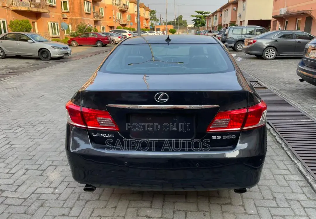 Lexus ES 350 2011 Gray