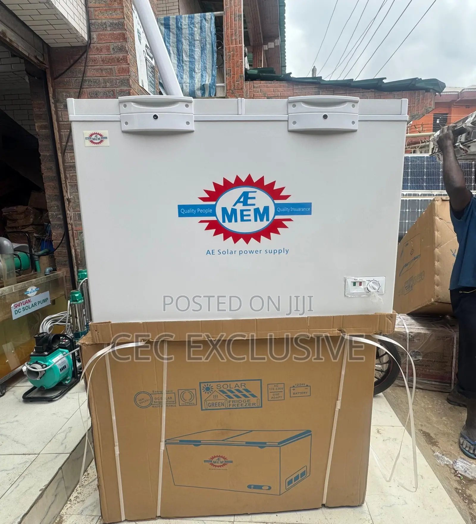 158 Leter Solar Freezer