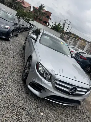 Mercedes-Benz E300 2017 Silver