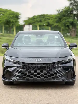 New Toyota Camry SE 2025 Black