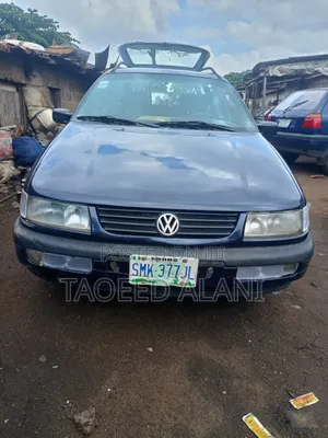 Volkswagen Passat 2.5 D 1999 Blue