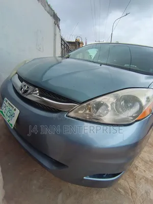 Toyota Sienna 2008 Blue