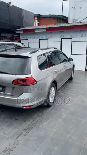 Volkswagen Golf 2016 Silver