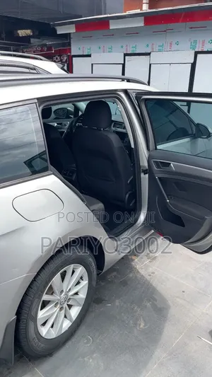 Volkswagen Golf 2016 Silver