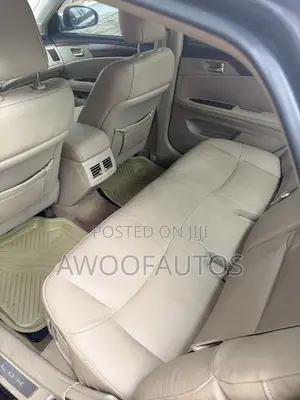 Toyota Avalon 2011 Red