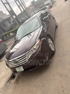 Toyota Avalon 2011 Red