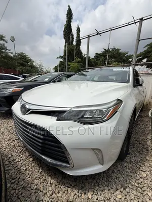 Toyota Avalon Touring (3.5L 6cyl 6A) 2018 White