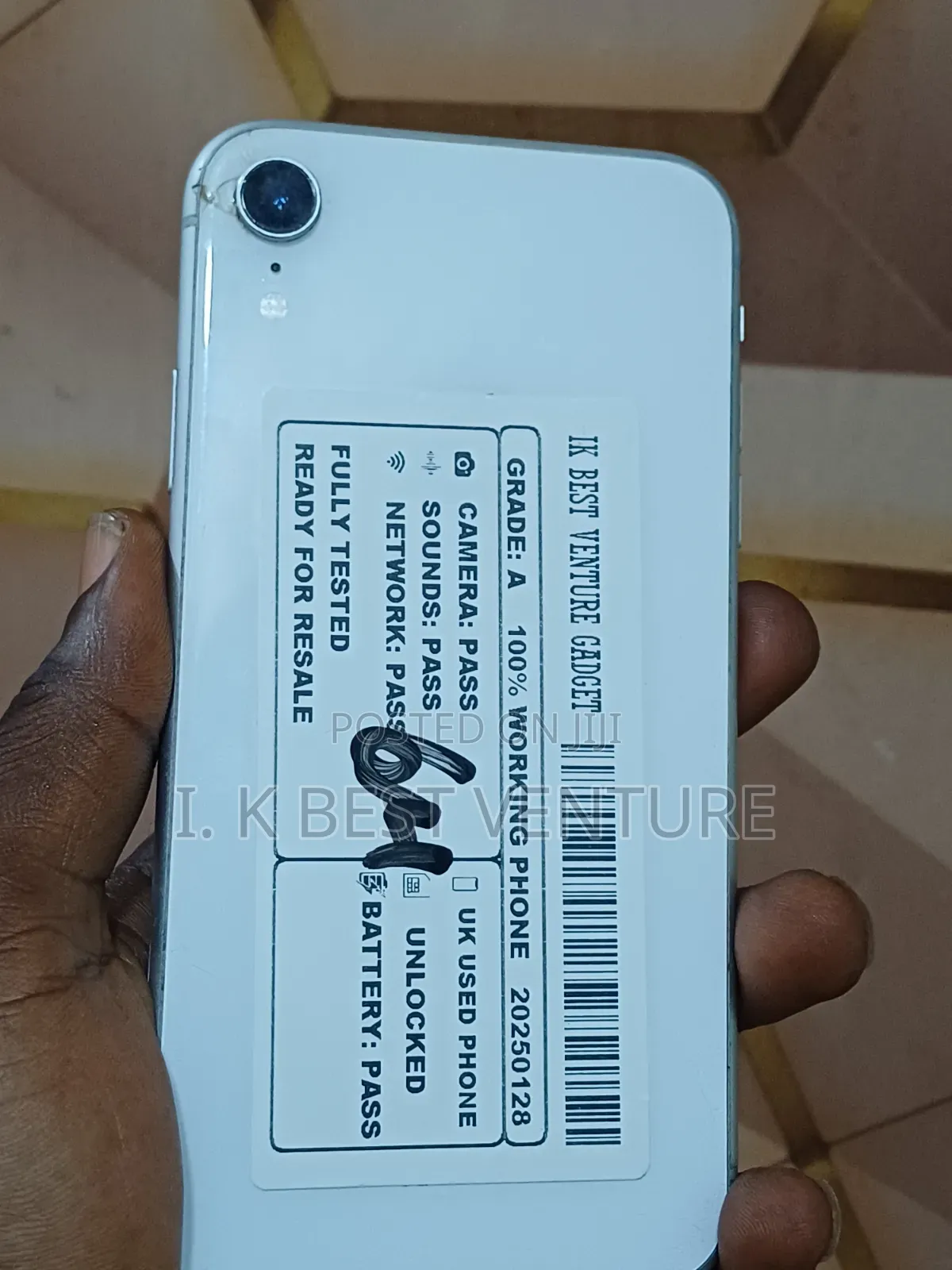 Apple iPhone XR 64 GB White