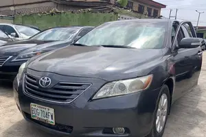 Toyota Camry 2010 Gray