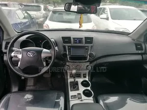 Toyota Highlander 2013 Black