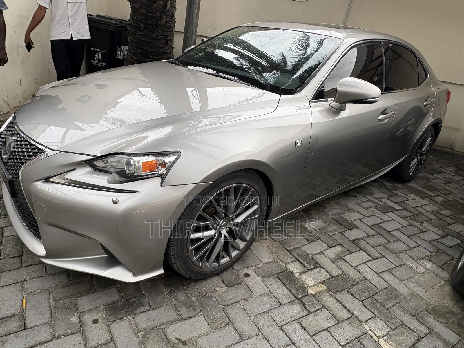Lexus IS 2014 Gold