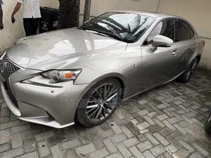 Lexus IS 2014 Gold