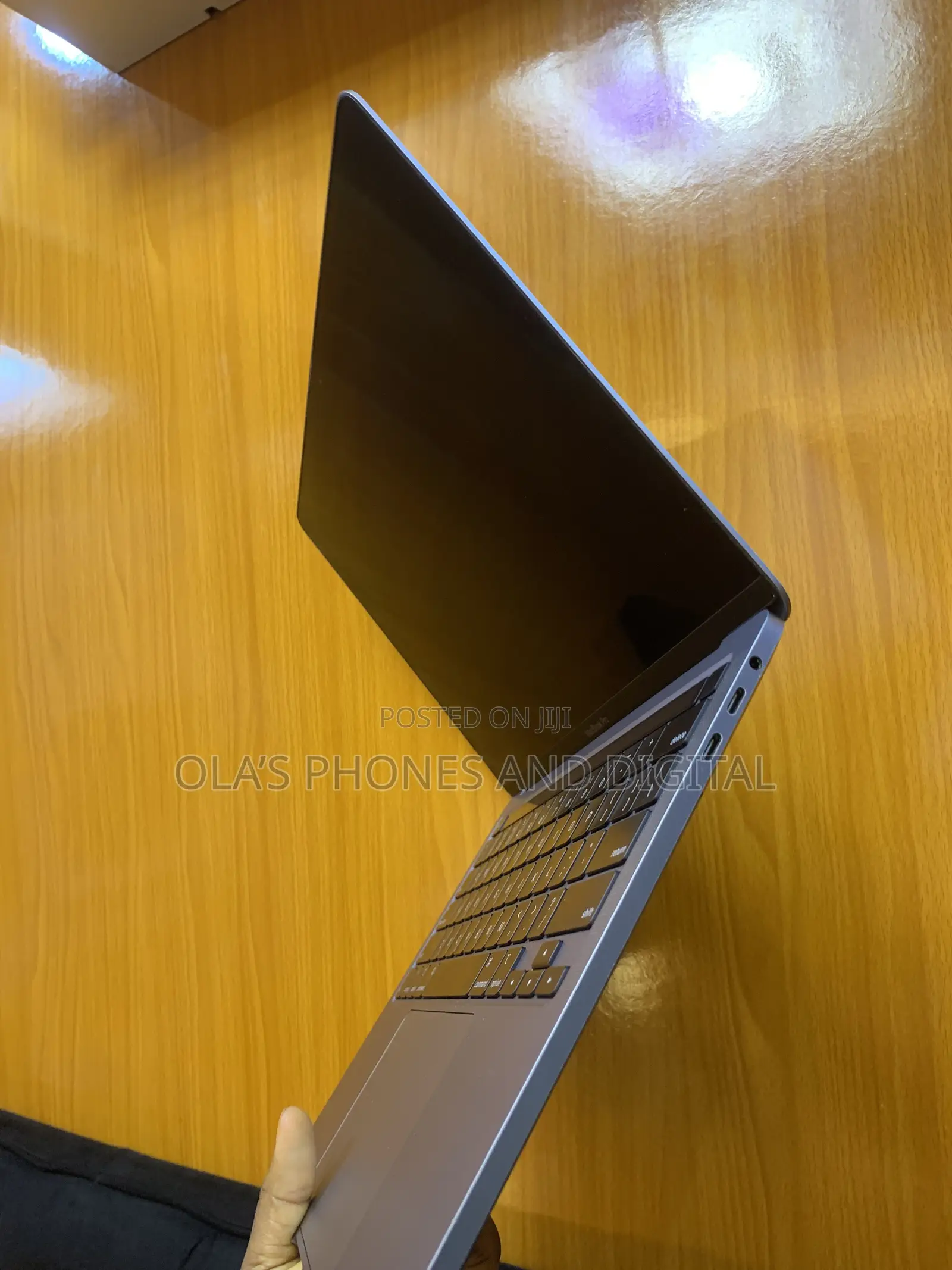 Laptop Apple MacBook Pro 2020 32GB Intel Core i7 SSD 512GB
