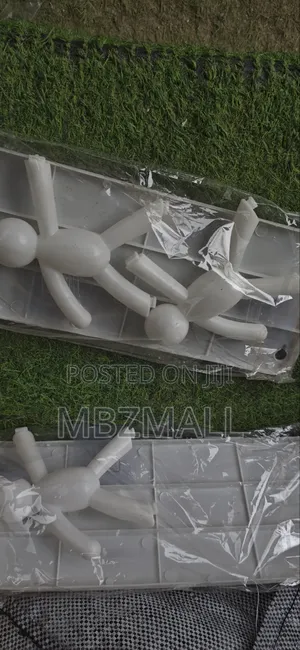 Humanoid Guardrail Kitchen Bathroom Storage