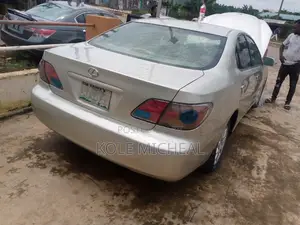 Lexus ES 2002 Silver