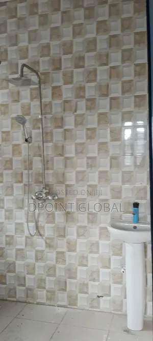 2bdrm Block of Flats in P And T Estate, Boys Town for rent