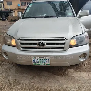 Toyota Highlander 2004 Silver