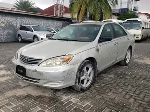 Toyota Camry 2004 Silver