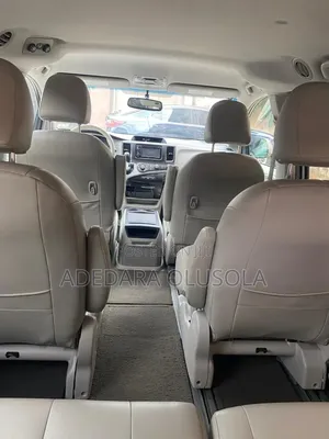 Toyota Sienna 2012 Silver