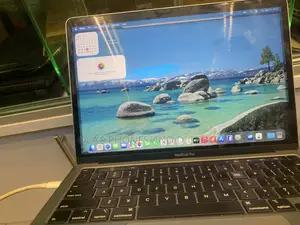 Laptop Apple MacBook Pro 2020 32GB Intel Core i7 SSD 512GB